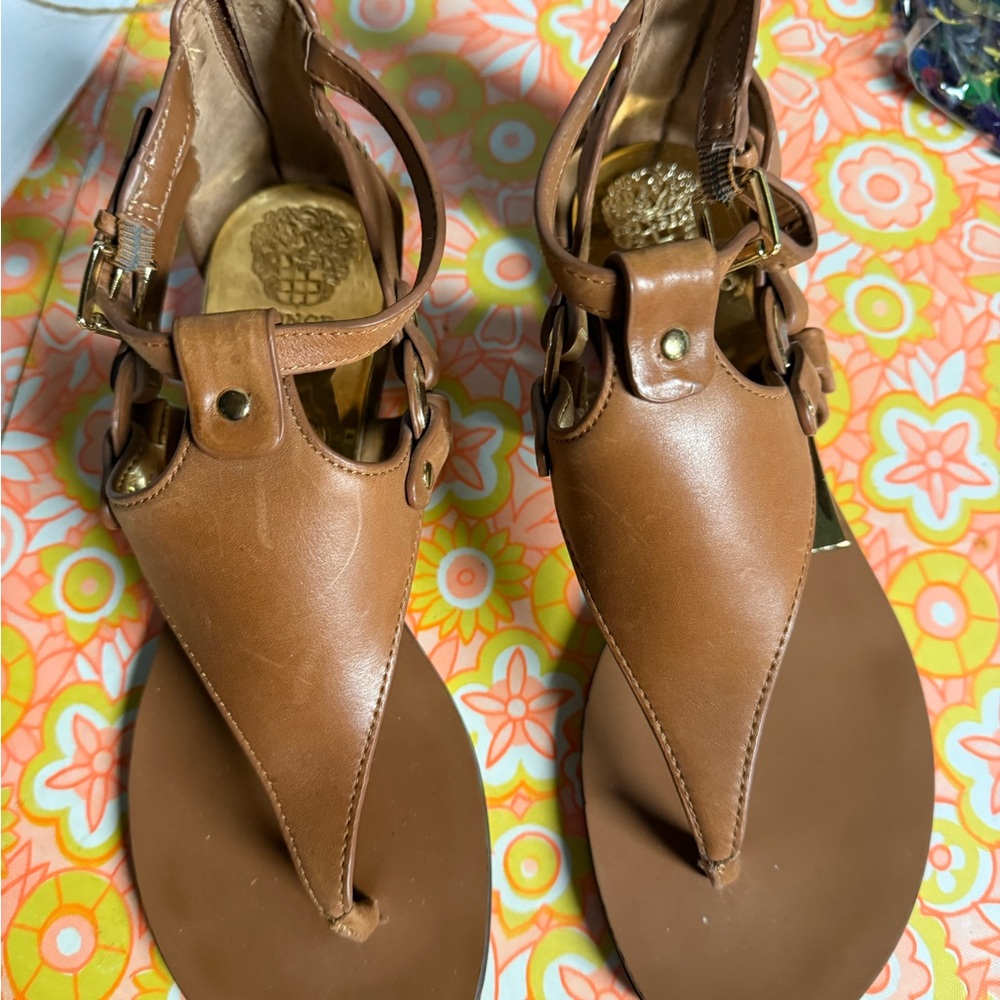 Vince Camuto Cognac Leather T-Strap Sandals with Gold Accents - Picture 4 of 7